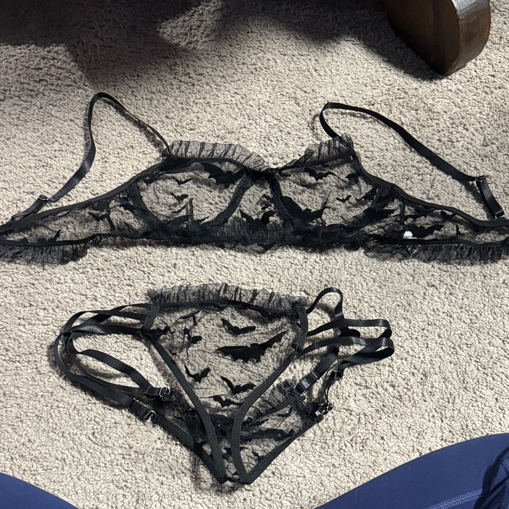 Elegant Black Lace Lingerie Set